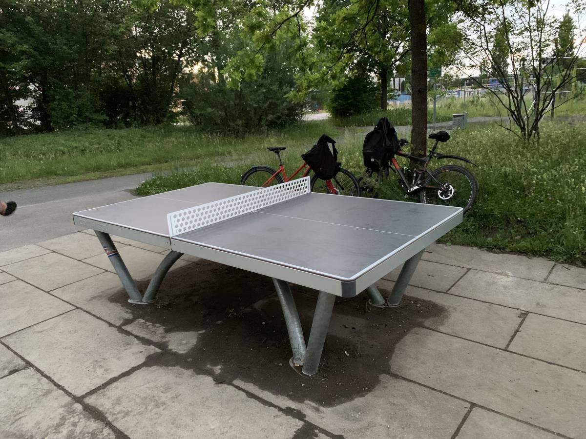 Tischtennis bei Barfußpfad 10.6 Landschaftspark