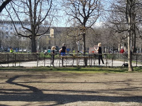 Tischtennis bei Theresienstraße 41
