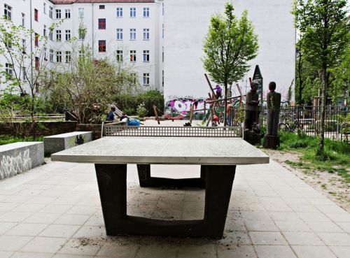 Tischtennis bei Schliemannstraße 6-9