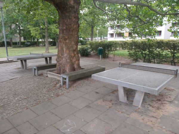 Tischtennis bei Gartenfelder Str. 56