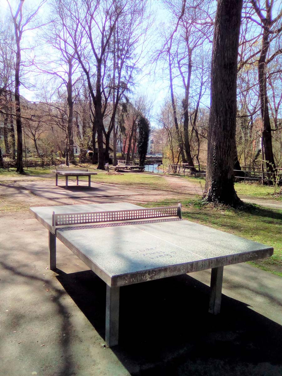 Tischtennis bei Manzingerweg 6