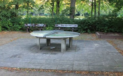 Tischtennis bei Eichborndamm 281