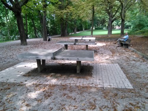 Tischtennis bei Radetzkystraße 23