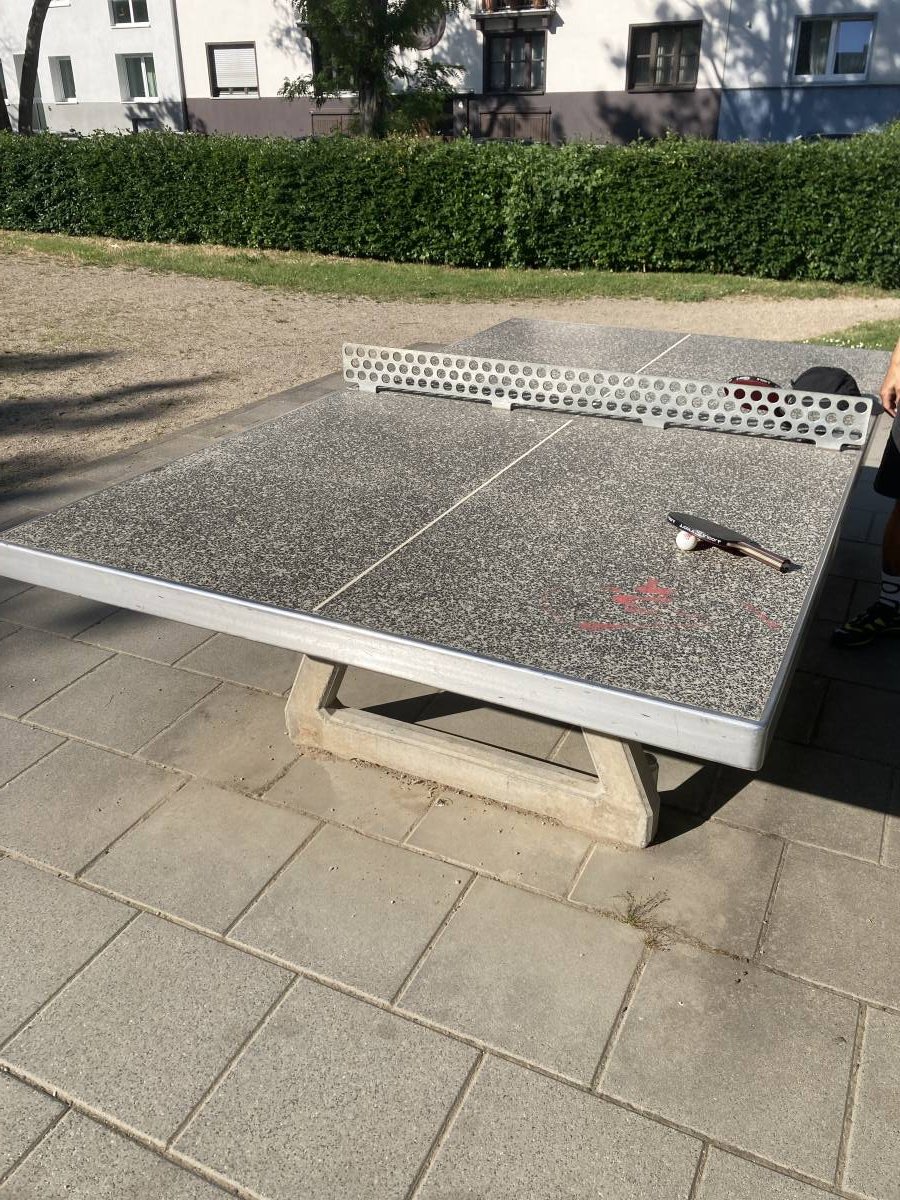 Tischtennis bei Bebelplatz
