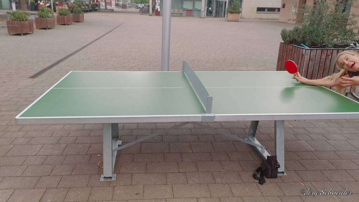 Tischtennis bei Hemminger Rathausplatz