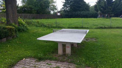 Tischtennis bei Dorfstraße 10