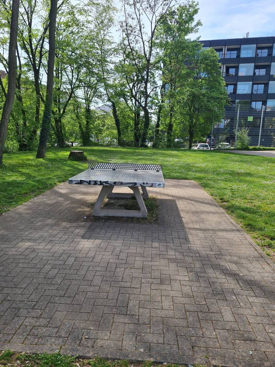 Tischtennis bei Martin-Luther-Straße