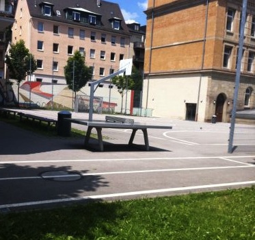 Tischtennis bei Tübinger Straße 38