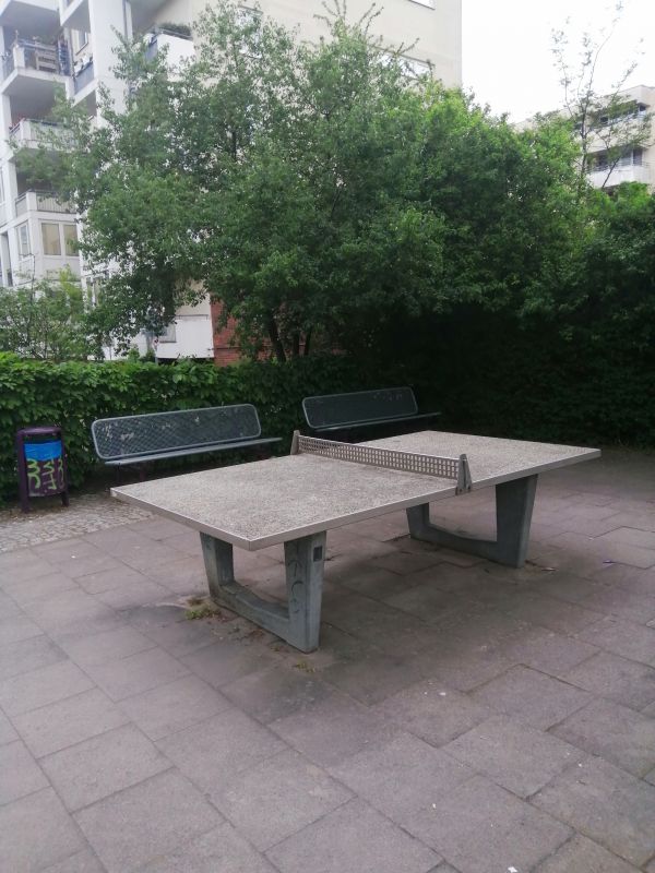 Tischtennis bei Schalkauer Straße 25B