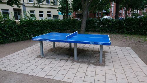 Tischtennis bei Eulenstraße 95