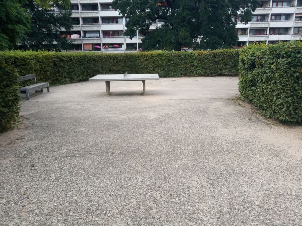Tischtennis bei Küsterstraße 18