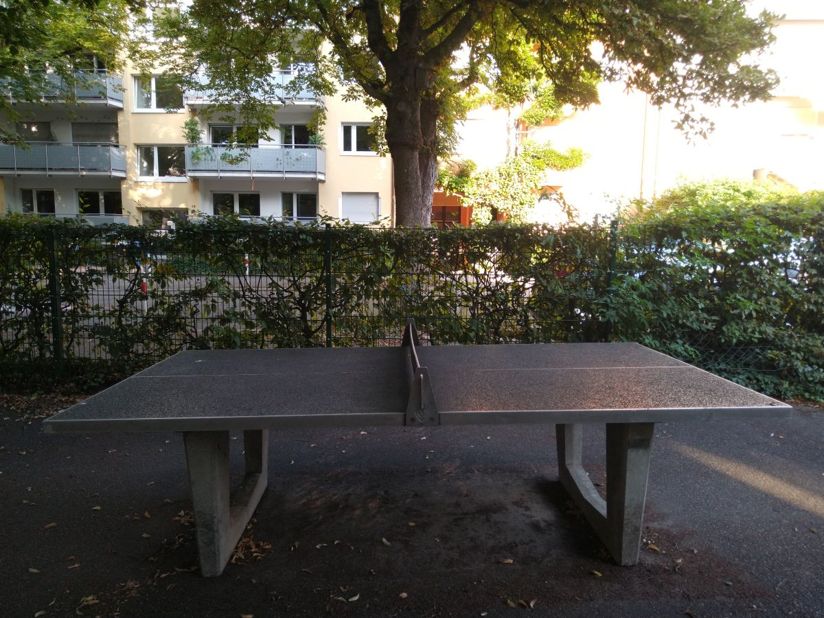 Tischtennis bei Karlstraße 16