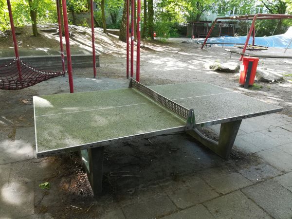 Tischtennis bei Sillemstraße 76