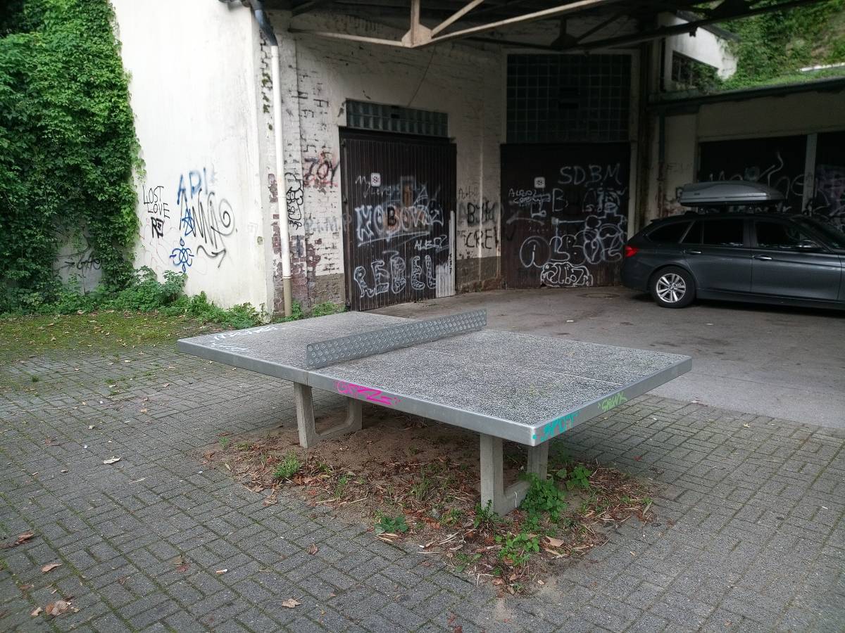 Tischtennis bei Nützenberger Straße