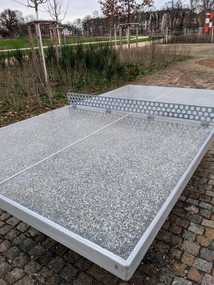 Tischtennis bei Niederräder Landstraße