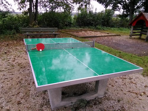 Tischtennis bei Günzstraße 18