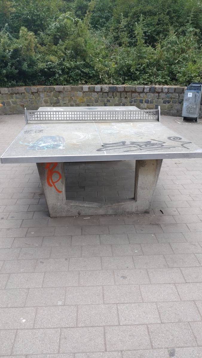 Tischtennis bei Werftstraße 10