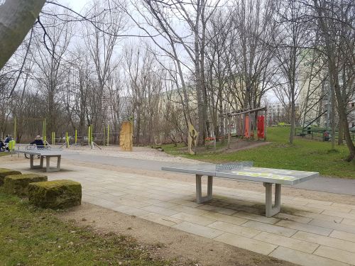 Tischtennis bei Hönower Weg 68