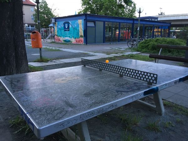 Tischtennis bei Breitenbachplatz