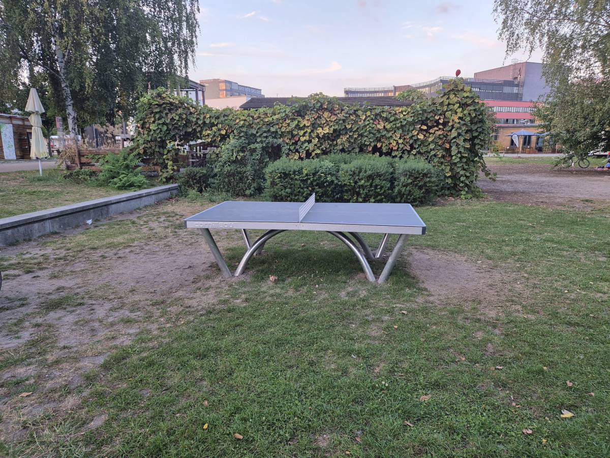 Tischtennis bei Schiffbauergasse