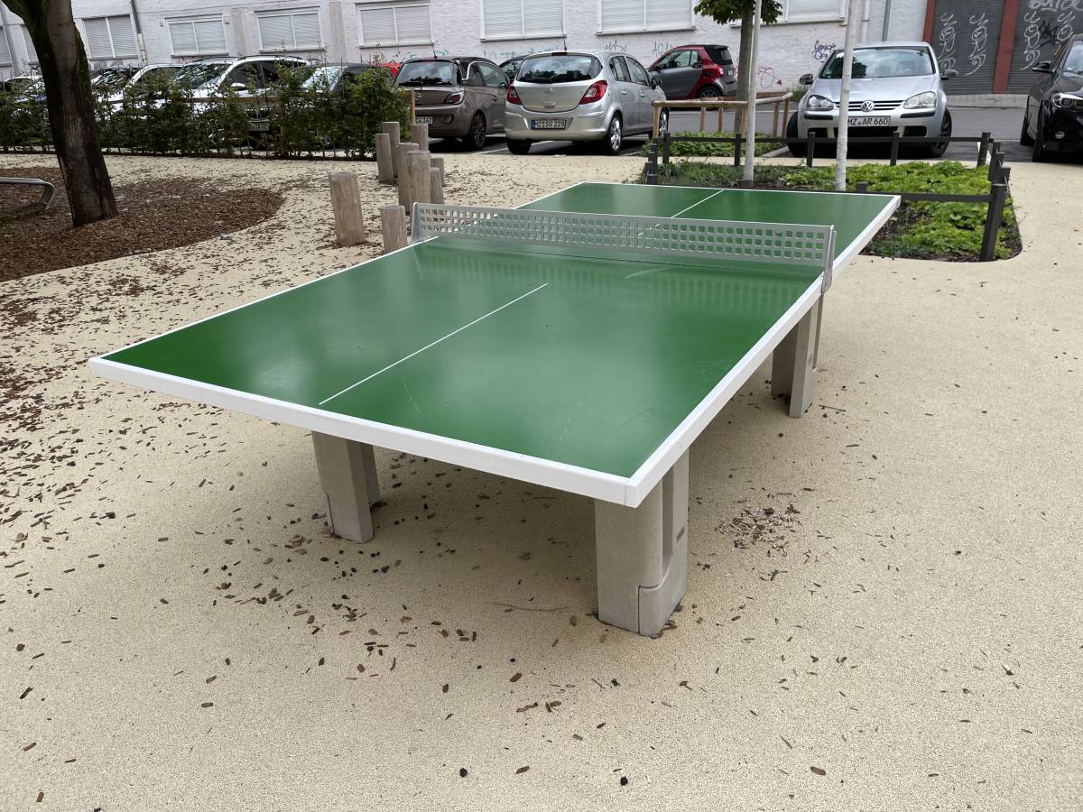 Tischtennis bei Karoline-Stern-Platz