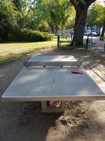 Tischtennis bei Frankenallee 189
