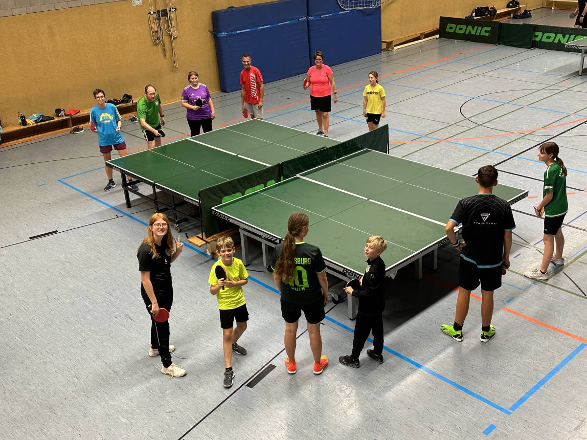 Tischtennis bei Antoniterstraße