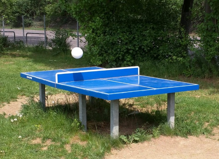 Tischtennis bei Benzstraße 151