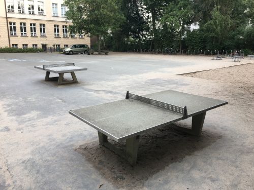 Tischtennis bei Rheingaustraße 7