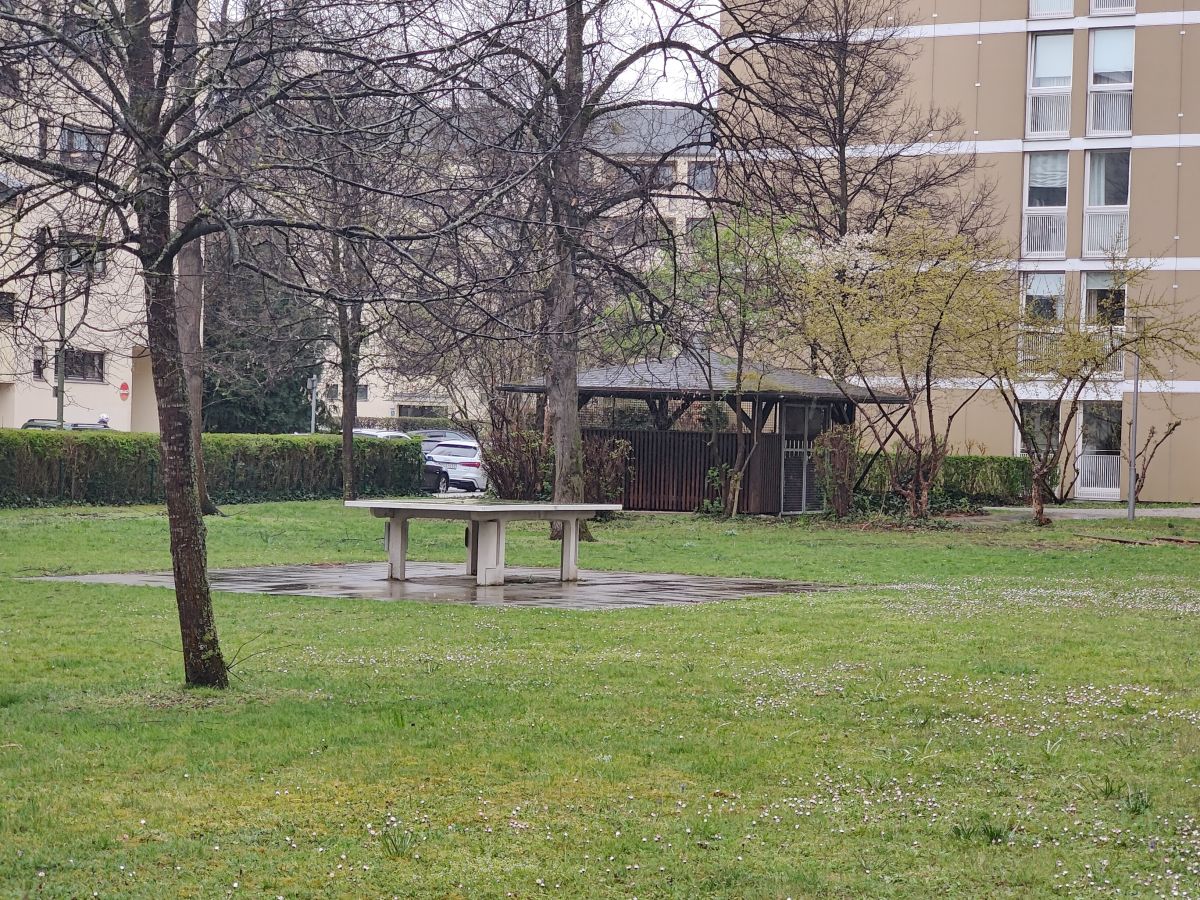 Tischtennis bei Unertlstraße 19