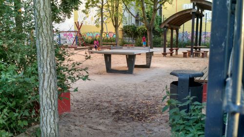 Tischtennis bei Bänschstraße 84