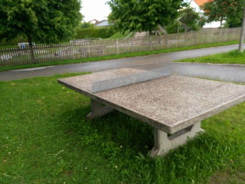 Tischtennis bei Landrat-Müller-Hahl-Straße