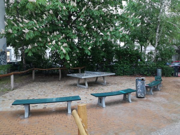 Tischtennis bei Holsteinische Str. 34