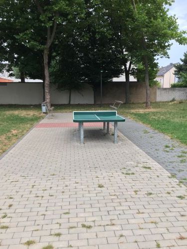 Tischtennis bei Michael-Stumpf-Straße 2