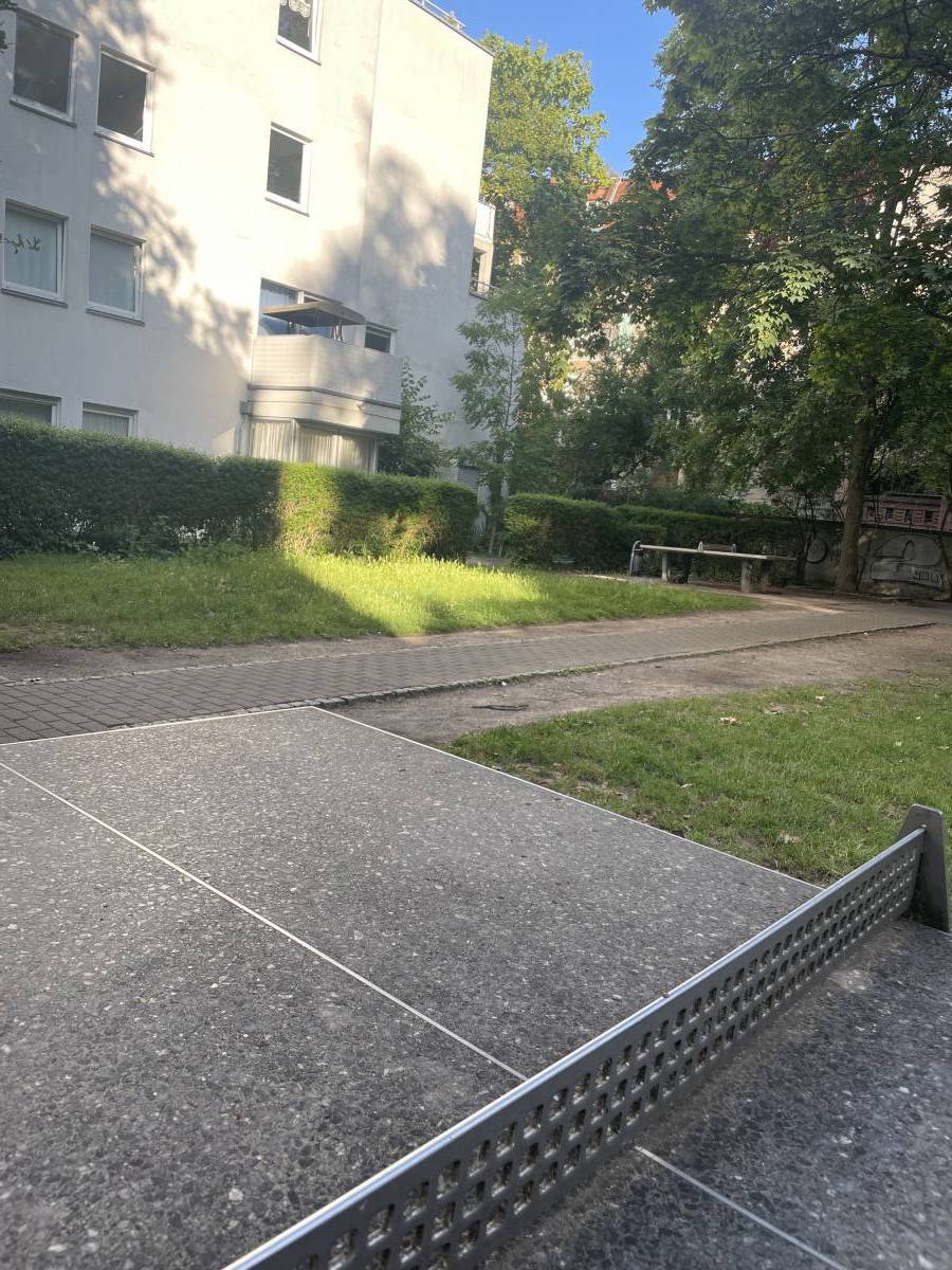 Tischtennis bei Pankgrafenstraße