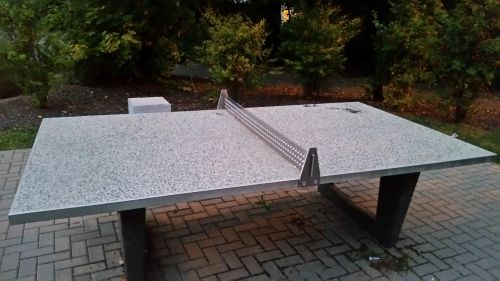 Tischtennis bei Rosa-Luxemburg-Straße 9