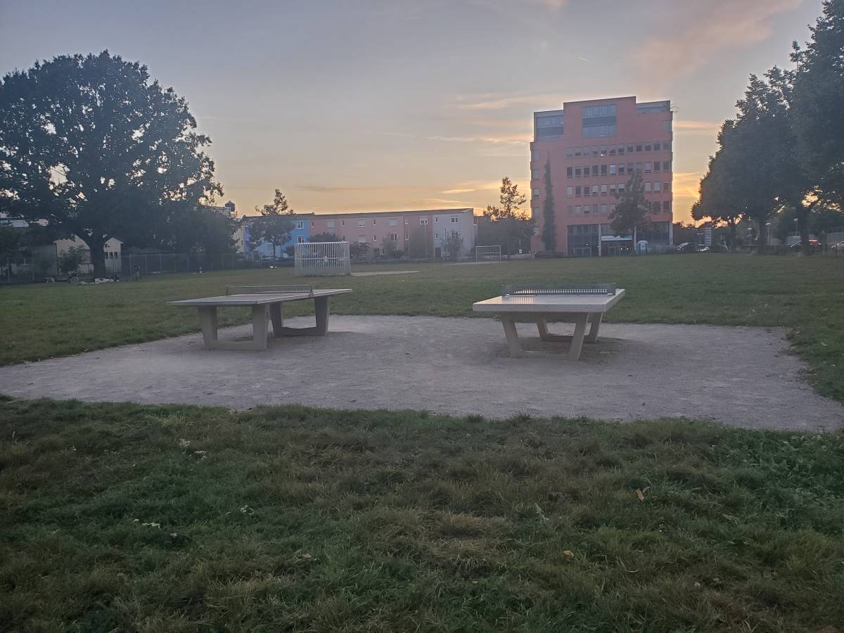 Tischtennis bei Sickingenstraße