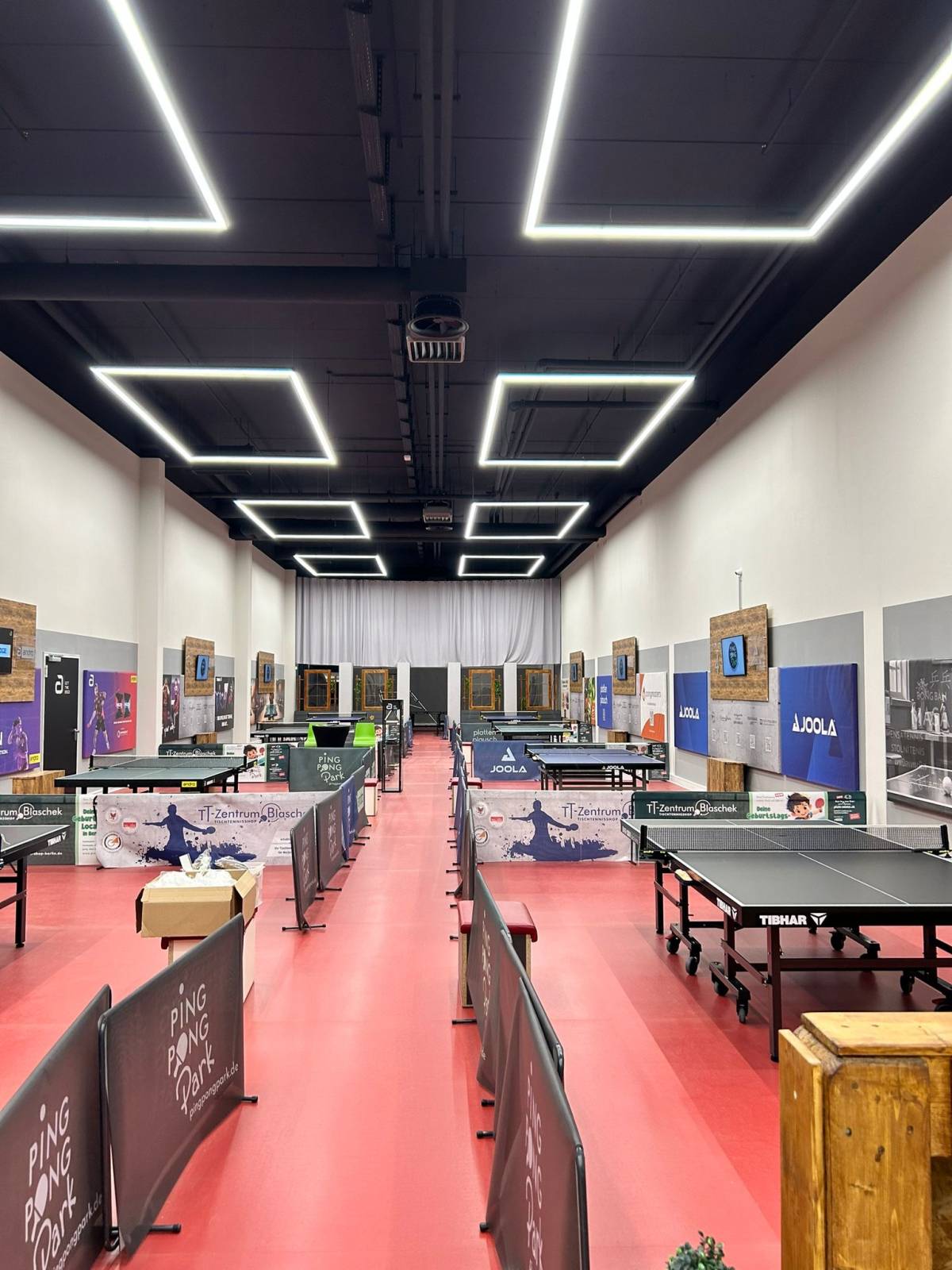 Tischtennis bei Ungarnstraße