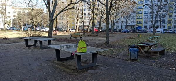 Tischtennis bei Büschingstraße 29