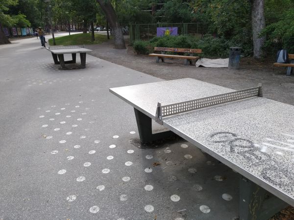 Tischtennis bei Turmstraße 83-84