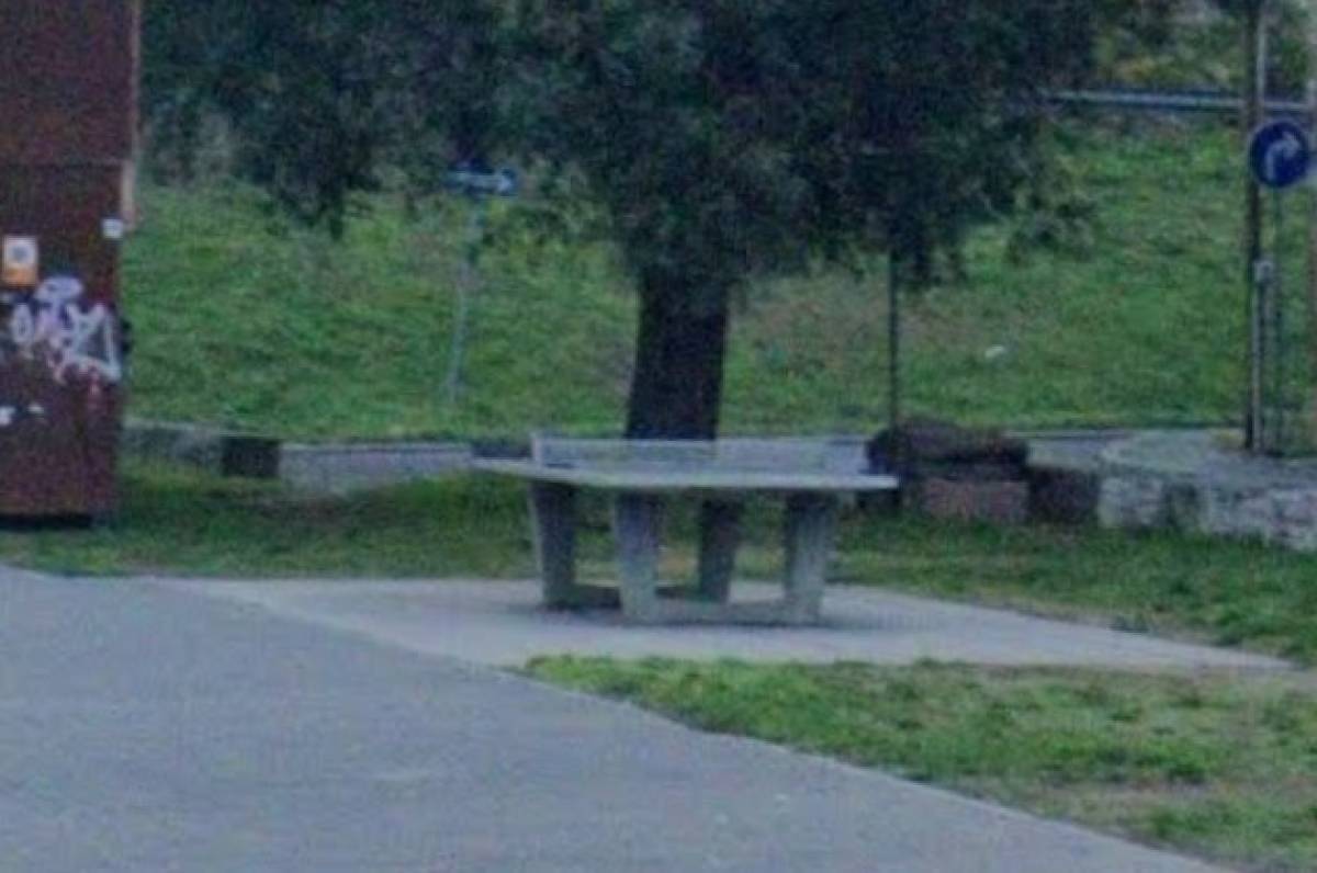Tischtennis bei Rheinufer