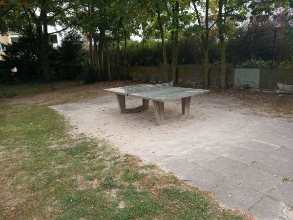 Tischtennis bei Knobelsdorffstraße