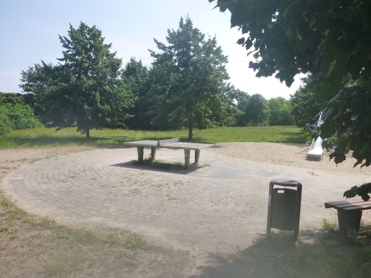 Tischtennis bei Doberaner Landstraße