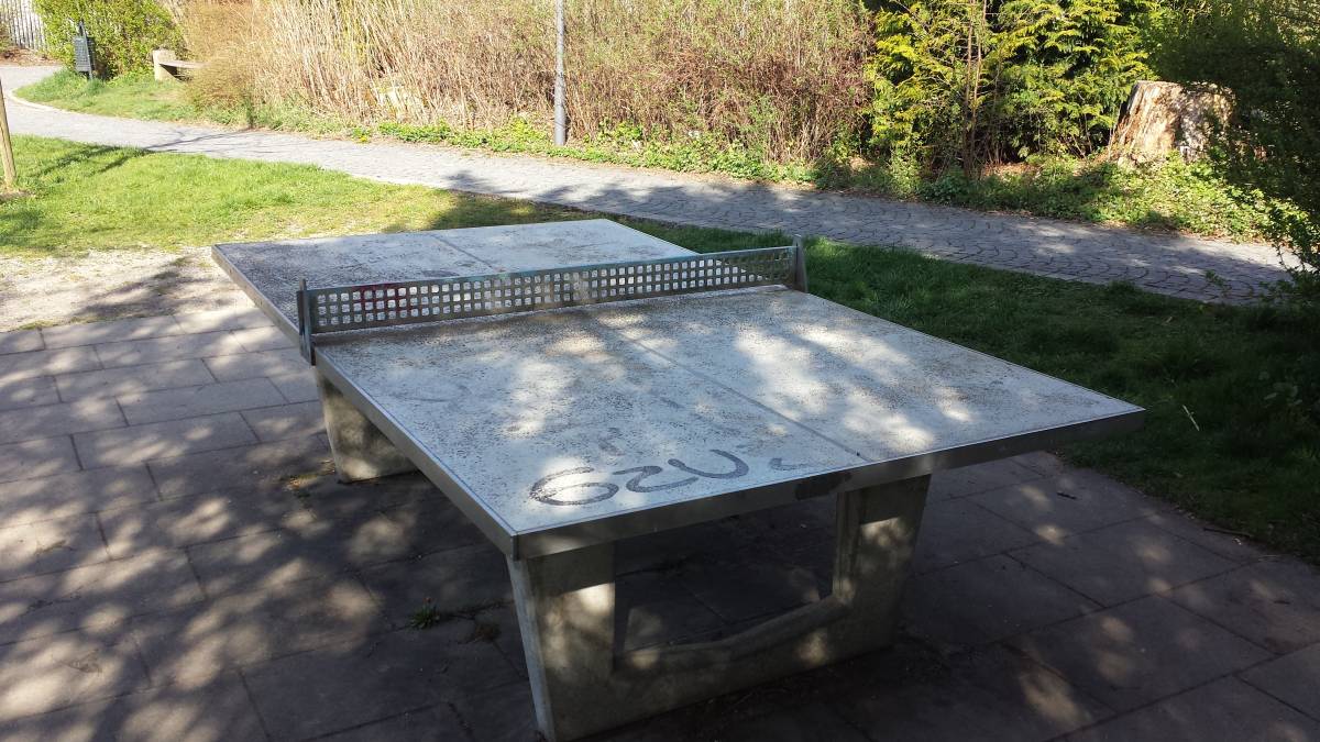 Tischtennis bei Am Englischen Garten