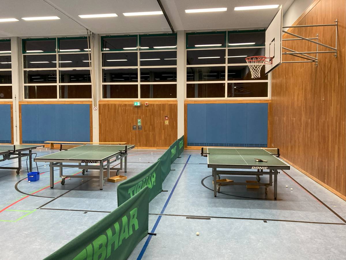 Tischtennis bei Großhaderner Straße