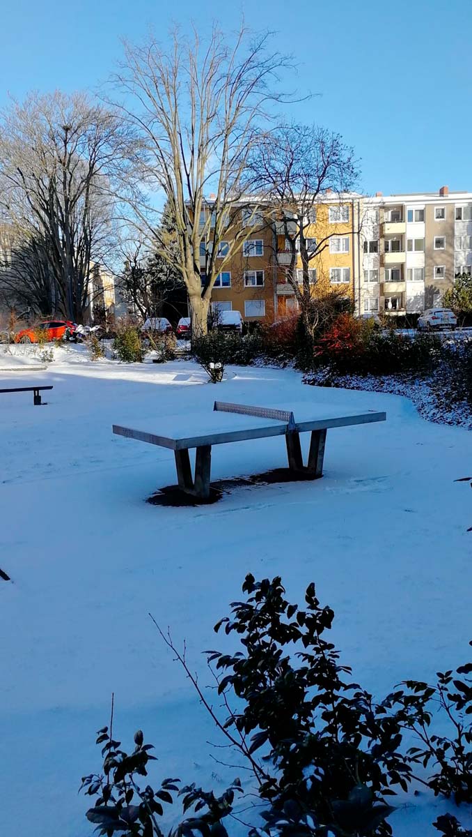 Tischtennis bei Auguste-Viktoria-Allee 27