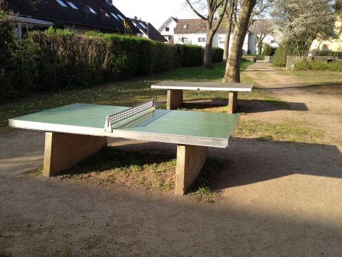 Tischtennis bei Alexander-Fleming-Straße 52