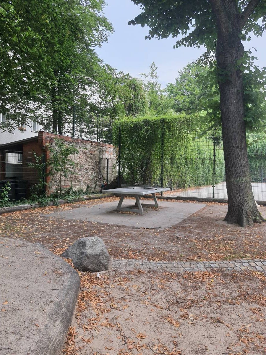 Tischtennis bei Einsteinufer