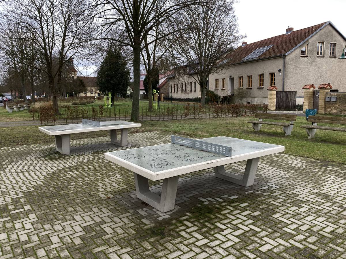 Tischtennis bei Dorfstraße