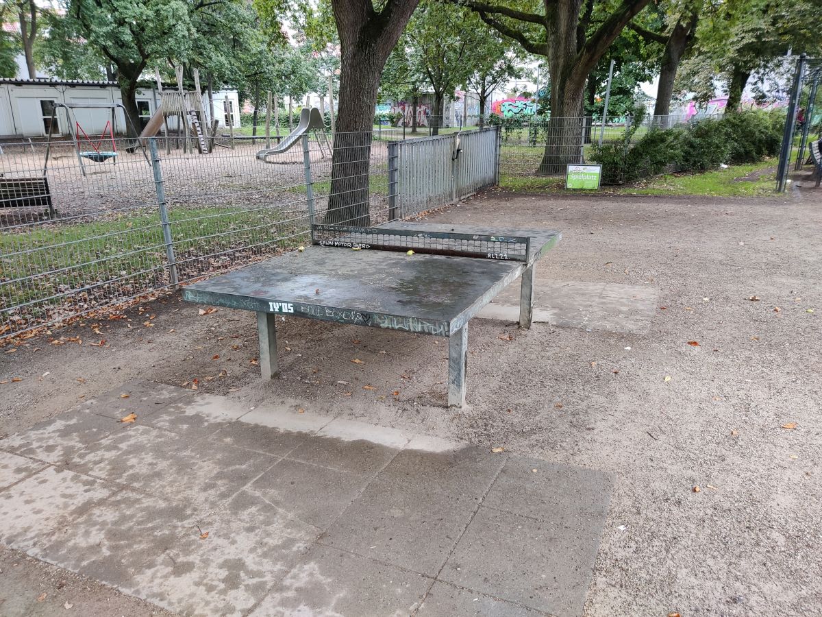 Tischtennis bei Neustadtswall 80